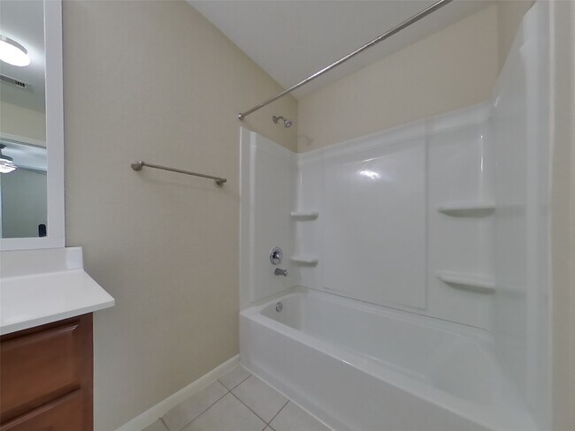 Building Photo - 680 Totem Trail Dr