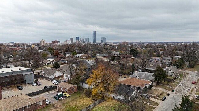 Building Photo - 1625 NW 16th St