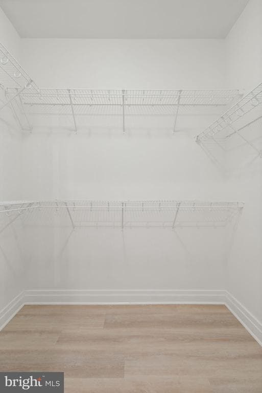 Building Photo - 8220 Crestwood Heights Dr