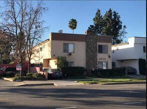 Building Photo - 14930 Magnolia Blvd