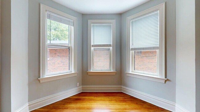 Building Photo - 3517 Magnolia Ave