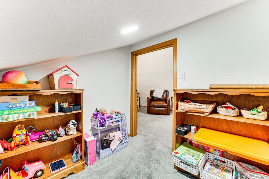 Building Photo - 2787 Oak Cir