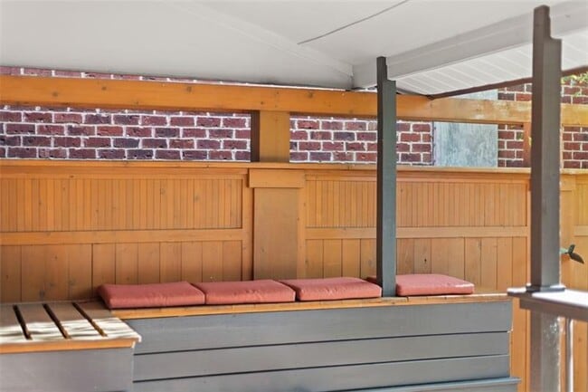 Building Photo - 718 Filbert St