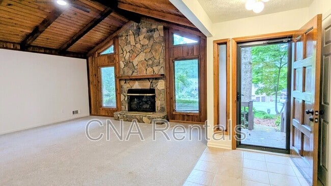 Building Photo - 3446 Orange Wood Ct NE