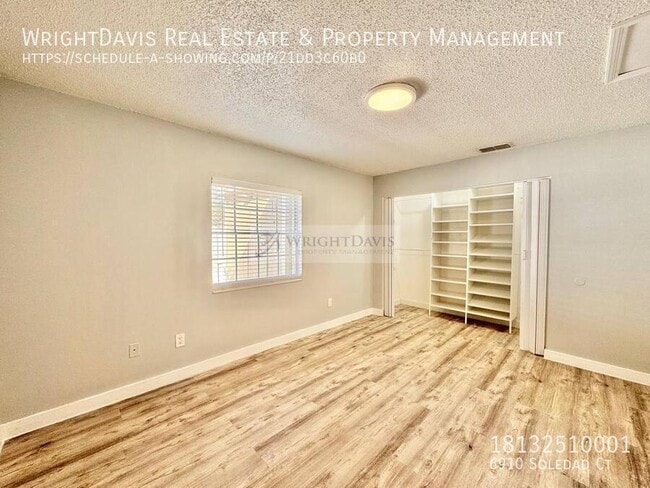 Building Photo - 6910 Soledad Ct