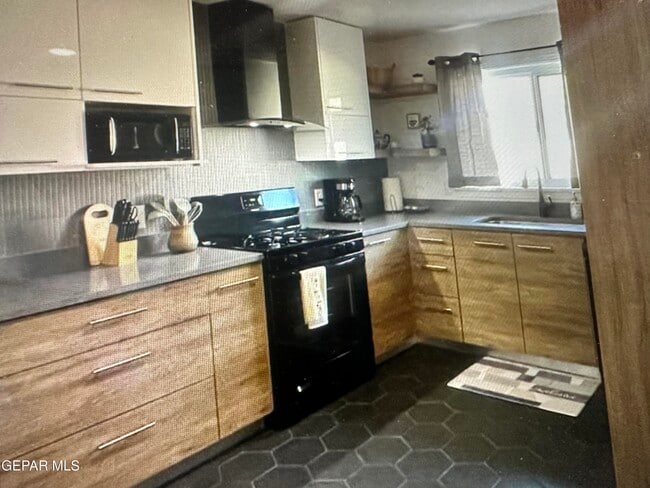 Building Photo - 1202 Caper Rd