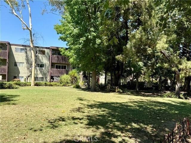 Building Photo - 5850 Benner St