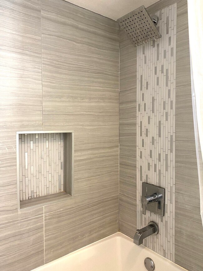 Building Photo - 10535 Wilshire Blvd