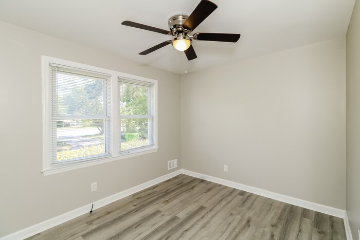 Building Photo - 1741 Faraway Dr