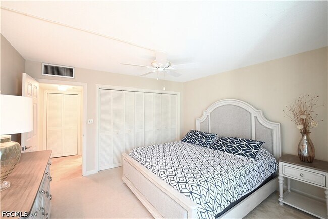 Building Photo - 7146 Estero Blvd