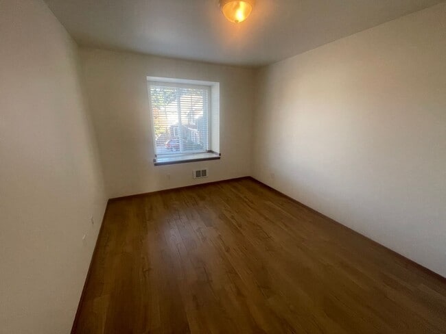 Building Photo - Gorgeous 3 bedroom Home for Rent in Edmonds