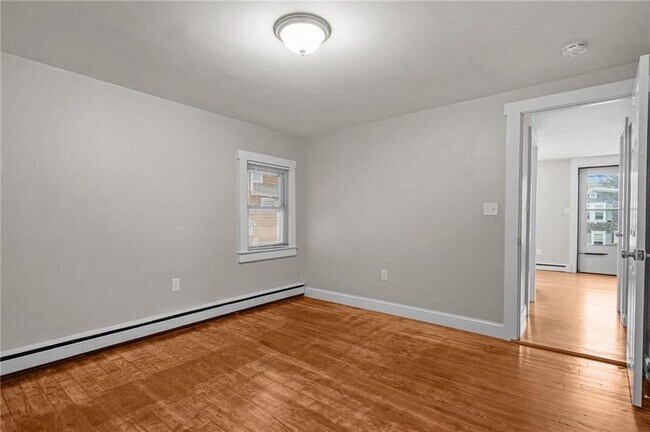 Building Photo - 54 Hillside Ave