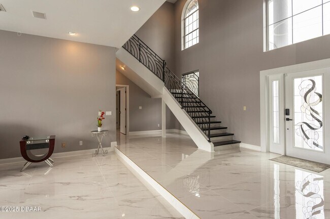 Building Photo - 3548 John Anderson Dr