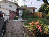 Building Photo - Cozy 4 Bed, 2 1/2 Bath Home in South Lovel...