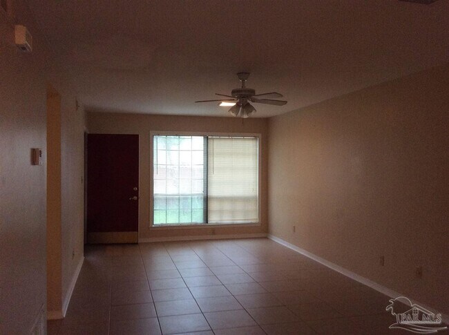 Building Photo - 2361 Sugartree Ct