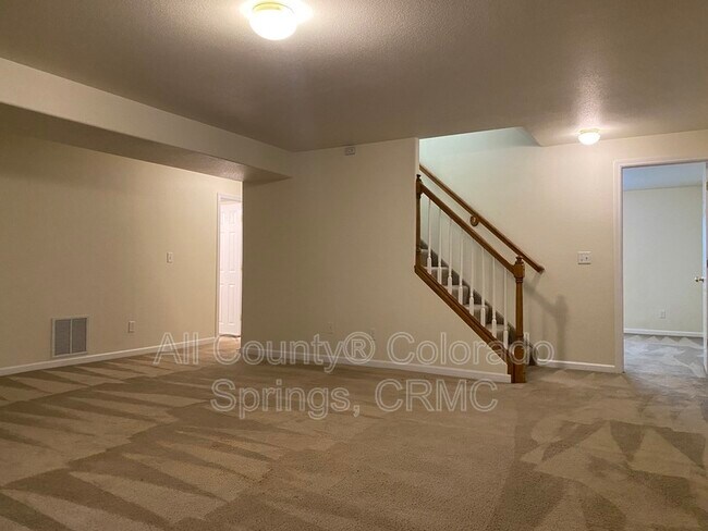 Building Photo - 8482 Crossfire Ct