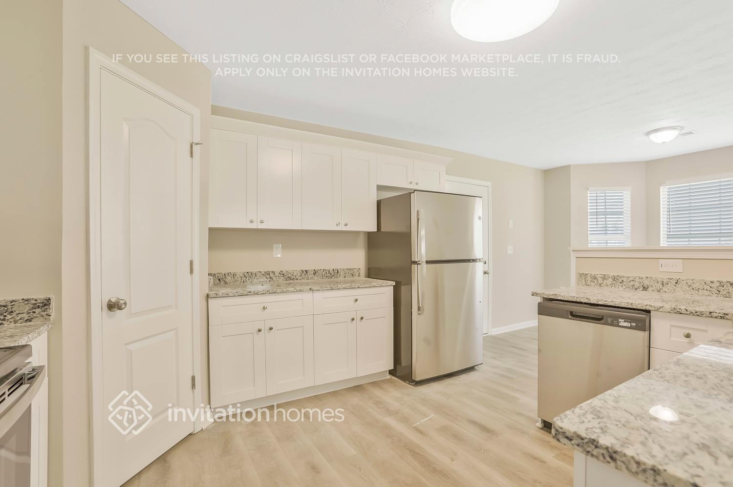Building Photo - 6890 Smoke Ridge Dr