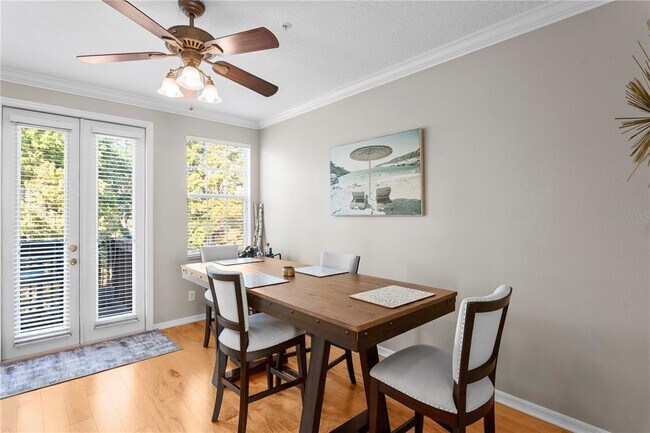 Building Photo - 3023 Pointeview Dr