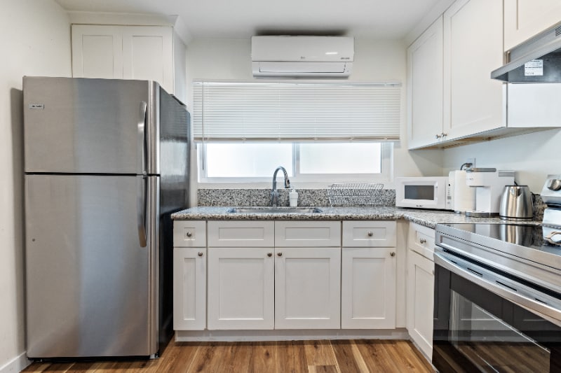 Building Photo - 227 S Main St