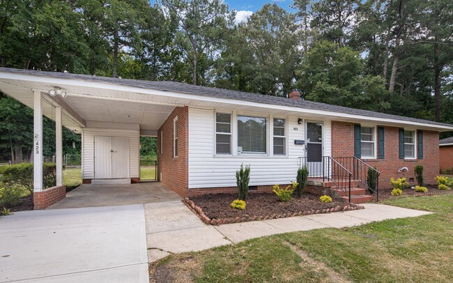 Building Photo - Charming 3 Bed, 1 Bath near Downtown Raleigh