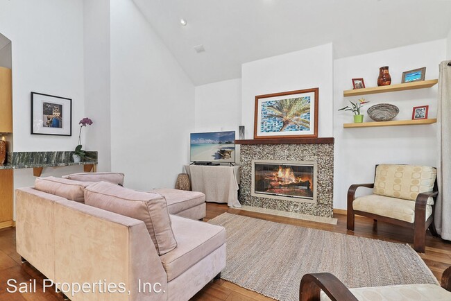 Building Photo - 2 br, 1 bath House - 614 10th St - 614 10t...