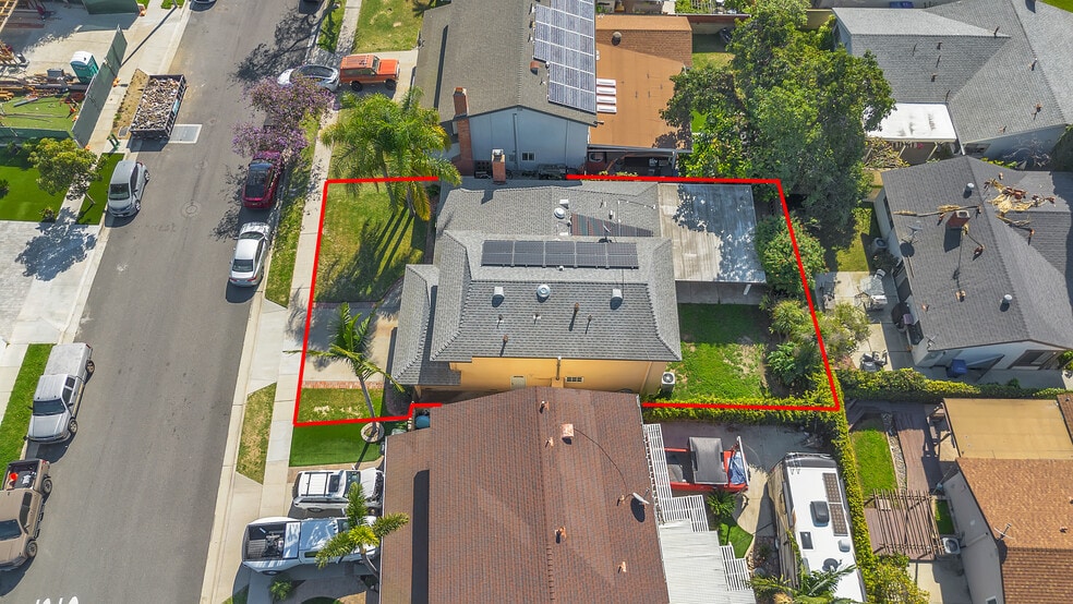 Building Photo - 9720 Blandwood Rd