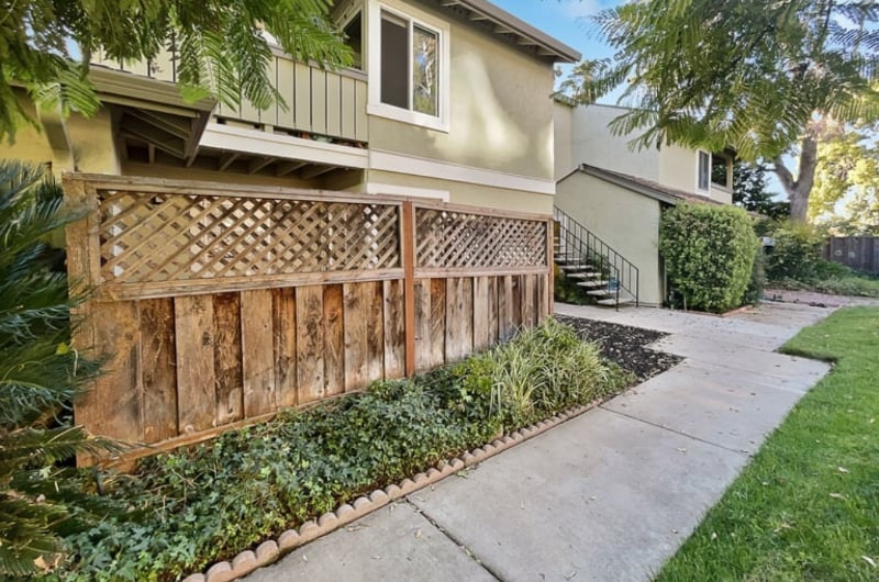 Building Photo - 1024 Delna Manor Ln