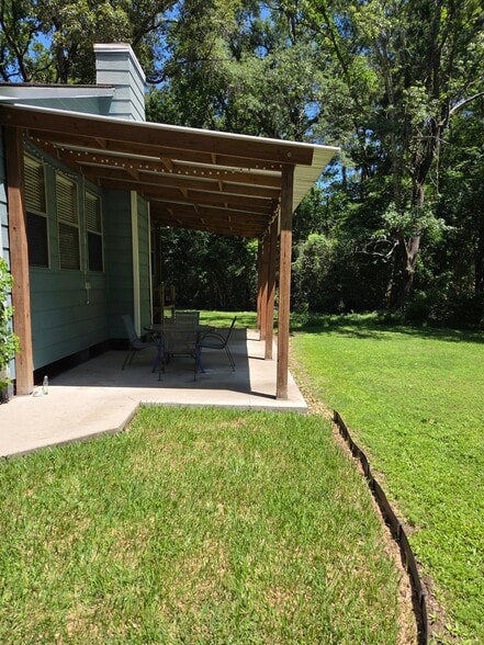 Building Photo - 4777 Holly Ln W
