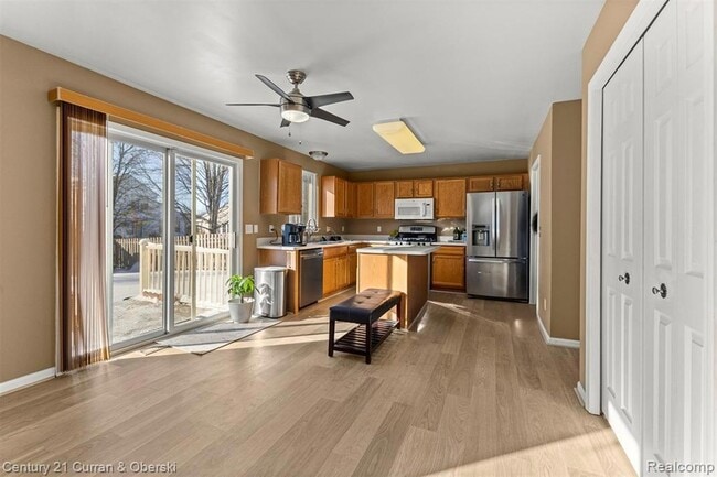 Building Photo - 7164 Richmond Dr