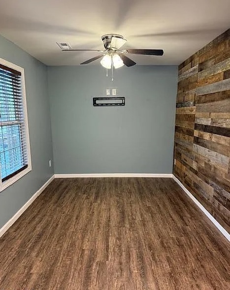 Building Photo - 660 Jena Beth Dr