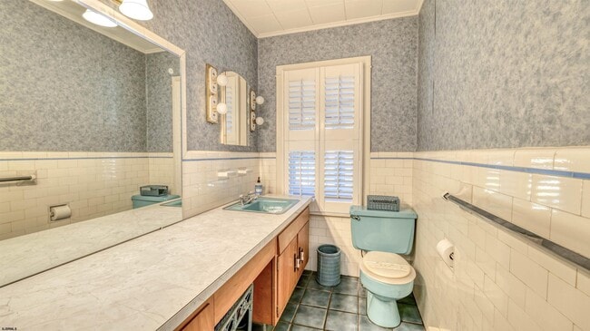 Building Photo - 549 Tuckahoe Rd