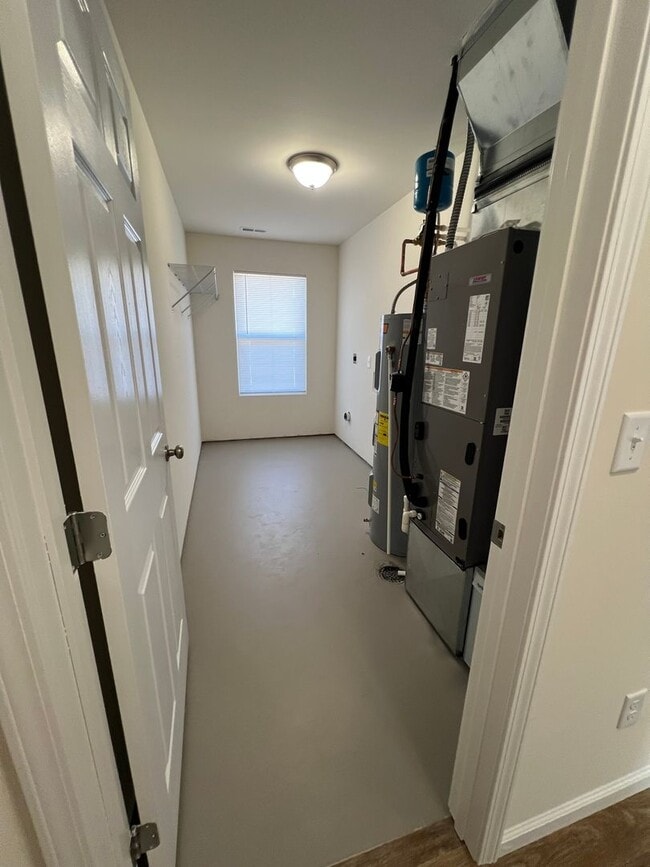 Building Photo - Brand new 3 beds 2 baths house