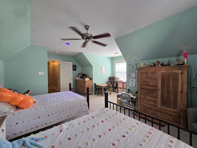 Building Photo - 355 Orchard Falls Dr