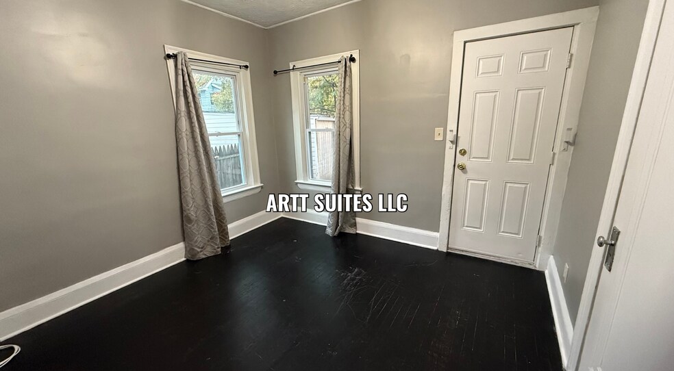 Bedroom 1 - 15987 Nelamere Rd