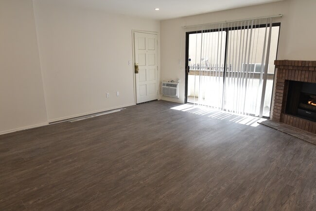 Building Photo - RBM Granville Estates