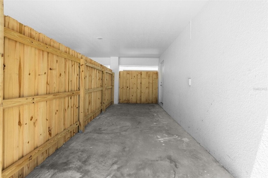 Building Photo - 505 43rd St S