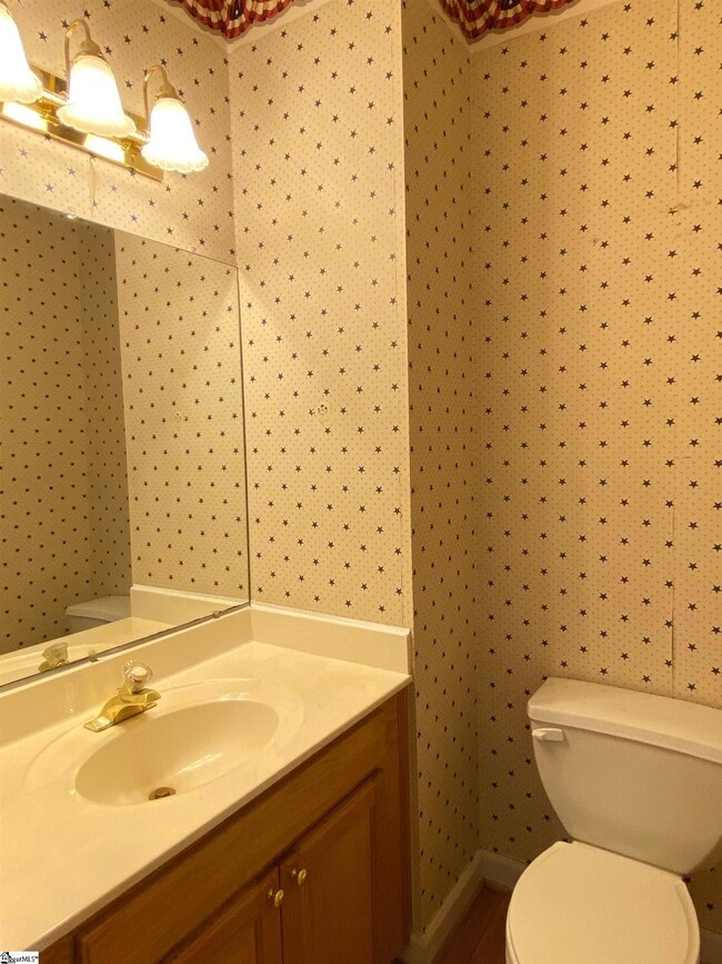 Building Photo - 301 Fortuna Dr