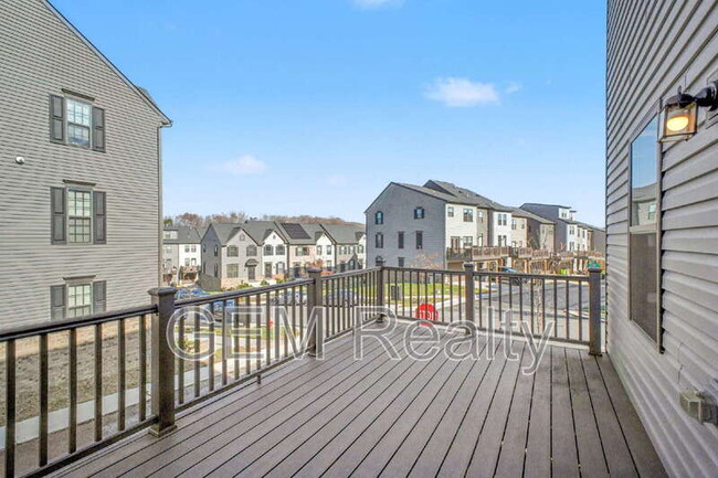 Building Photo - 1101 Rampart Dr