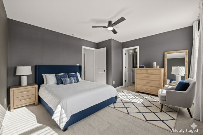 Building Photo - Your Perfect Charlotte Townhome Awaits — Bright, Modern, and Move-In Ready!