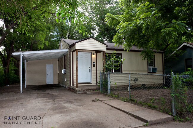 Primary Photo - 524 S St Paul St