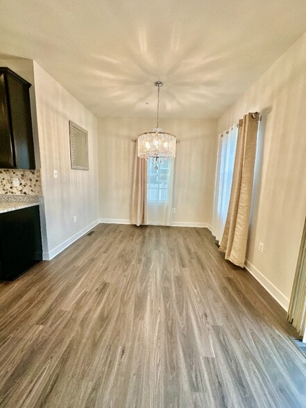 Building Photo - 5311 Striped Maple St