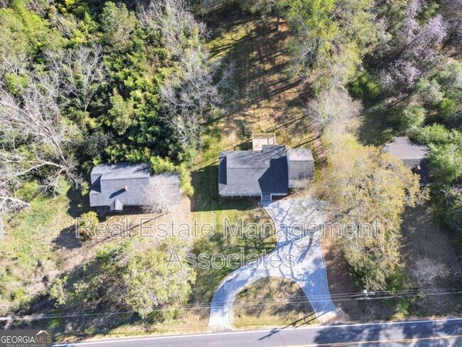 Building Photo - 208 Dobbins Mill Rd