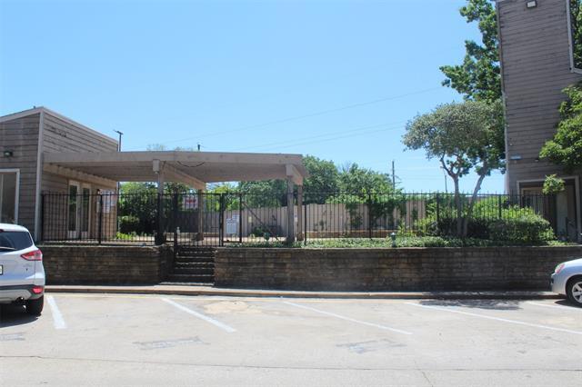 Building Photo - 9809 Walnut St