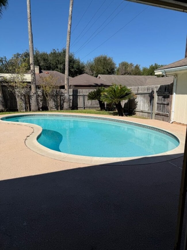 Building Photo - 4701 N 8th St