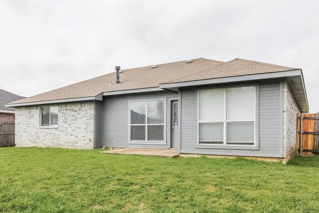 Building Photo - 1502 Killdee Ct