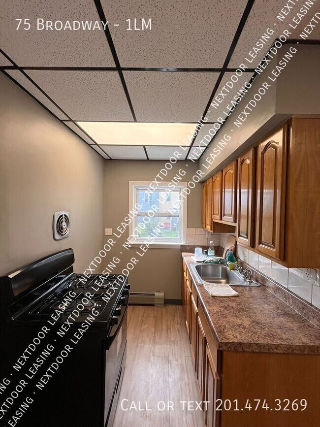 Building Photo - 75 Broadway-1LM