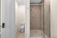 Building Photo - 674 Main St