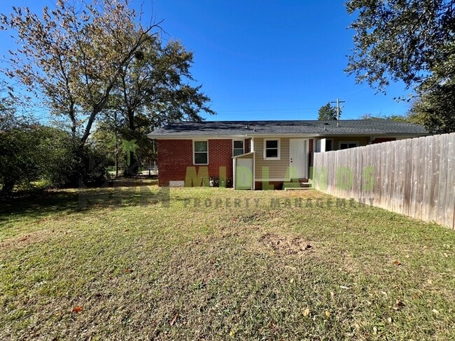 Building Photo - 7116 Patterson Rd