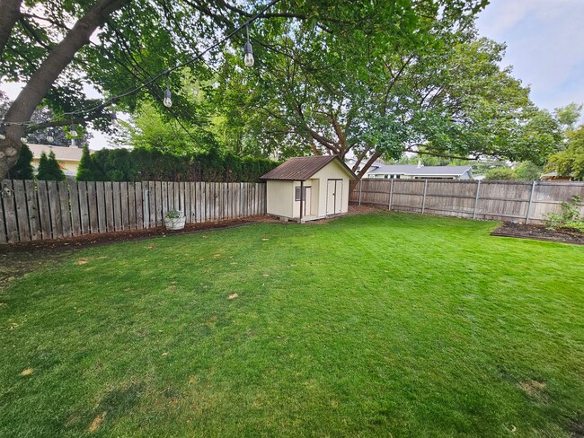 Building Photo - Beautifully Remodeled Home in the Valley