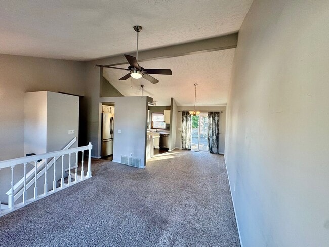 Building Photo - Updated 3-Bedroom Home Near Standing Bear Lake